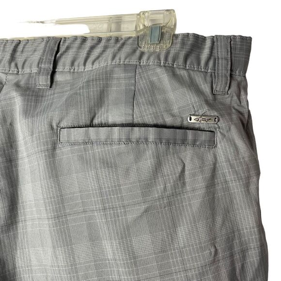 Greg Norman Gray and White Plaid Shorts Stretchy Shorts with Pockets waist 38 - Picture 9 of 12